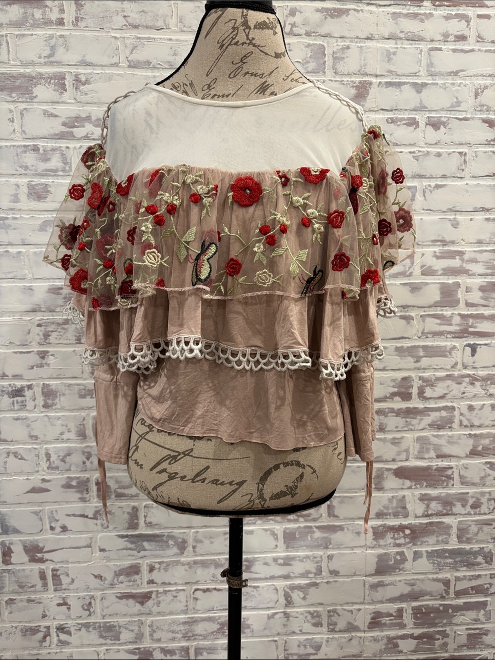 POL Floral Ruffle Top – Size Small (Oversized Fit)